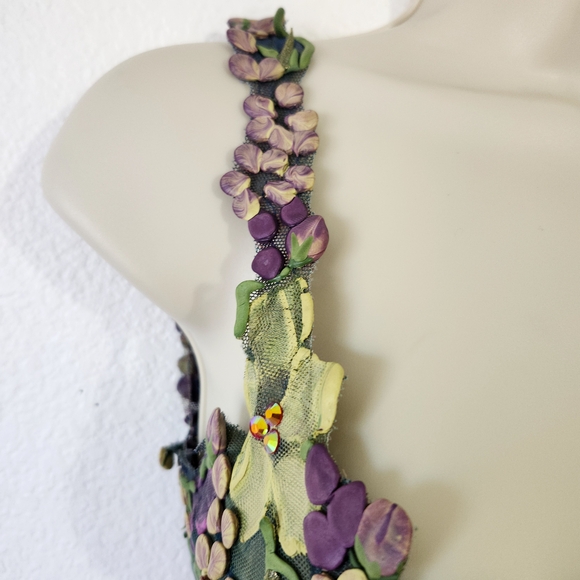 Ema Savahl 'Couture' Line Floral Embroidered Red Carpet Corset Top - Picture 5 of 14